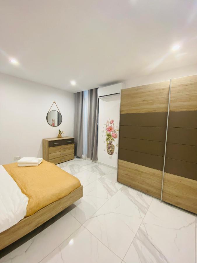 Spacious Deluxe Seaside Escape St. Paul's Bay Exterior foto